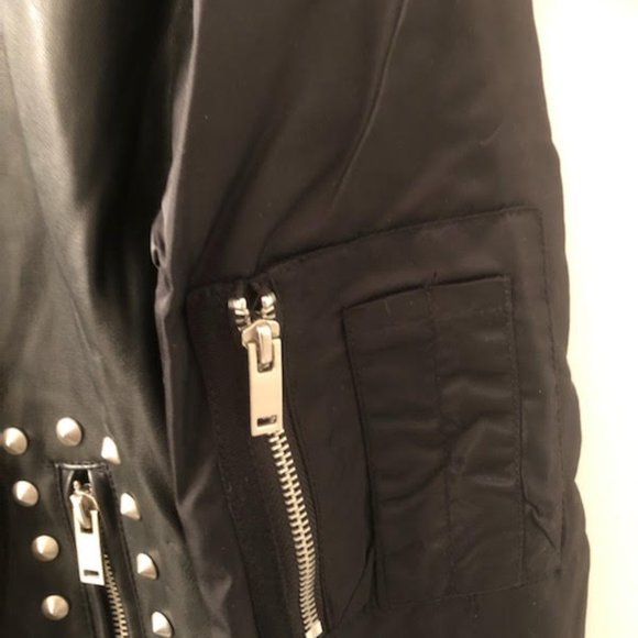 ZARA CHIC BLACK LADIES VEGAN LEATHER AND NYLON STUDDED SOUVENIR BOMBER JACKET - Picture 4 of 6